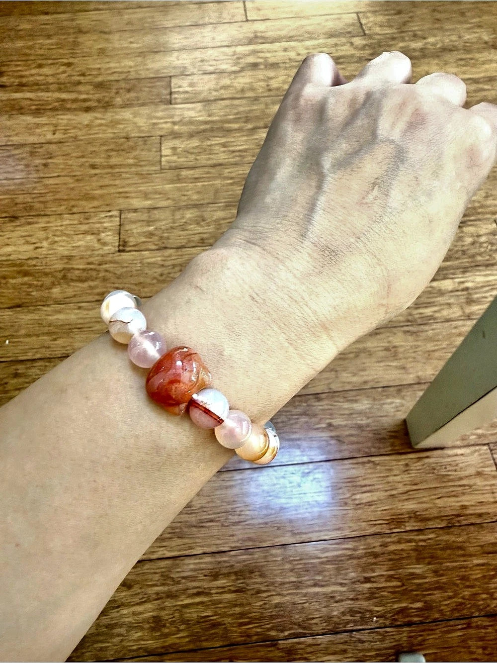 Agate Stretchy Beaded Bracelet w/HK charm